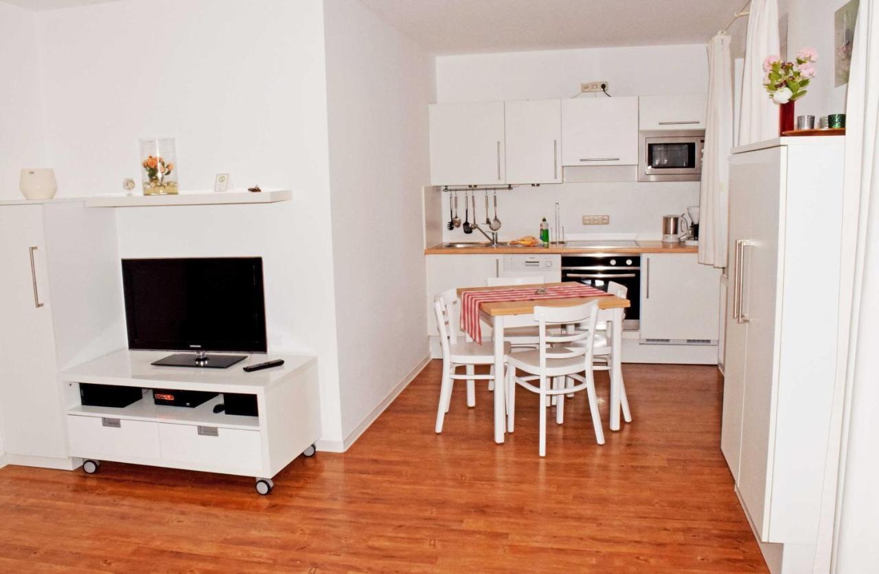 Fewo Mit Balkon Und Strandkorb 03 Sellin Kültér fotó