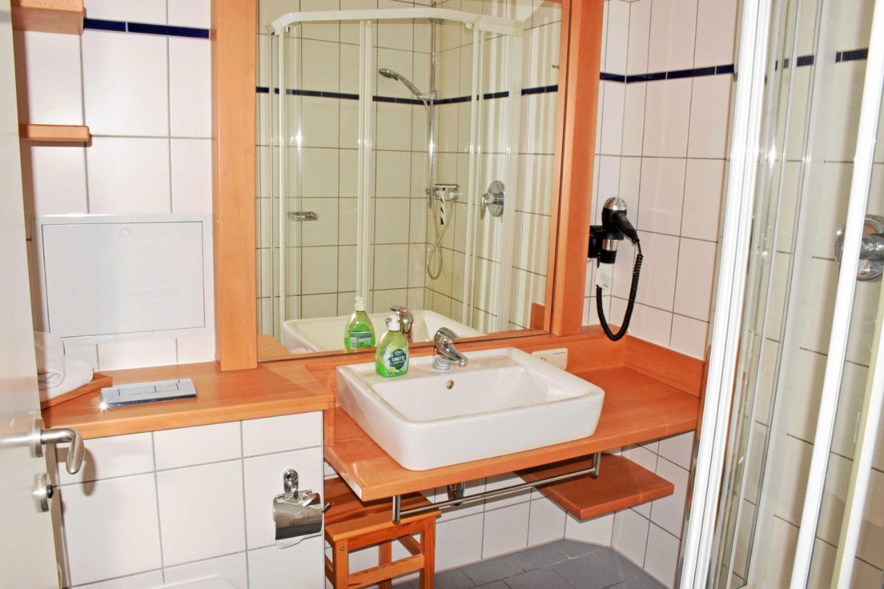 Fewo Mit Balkon Und Strandkorb 03 Sellin Kültér fotó